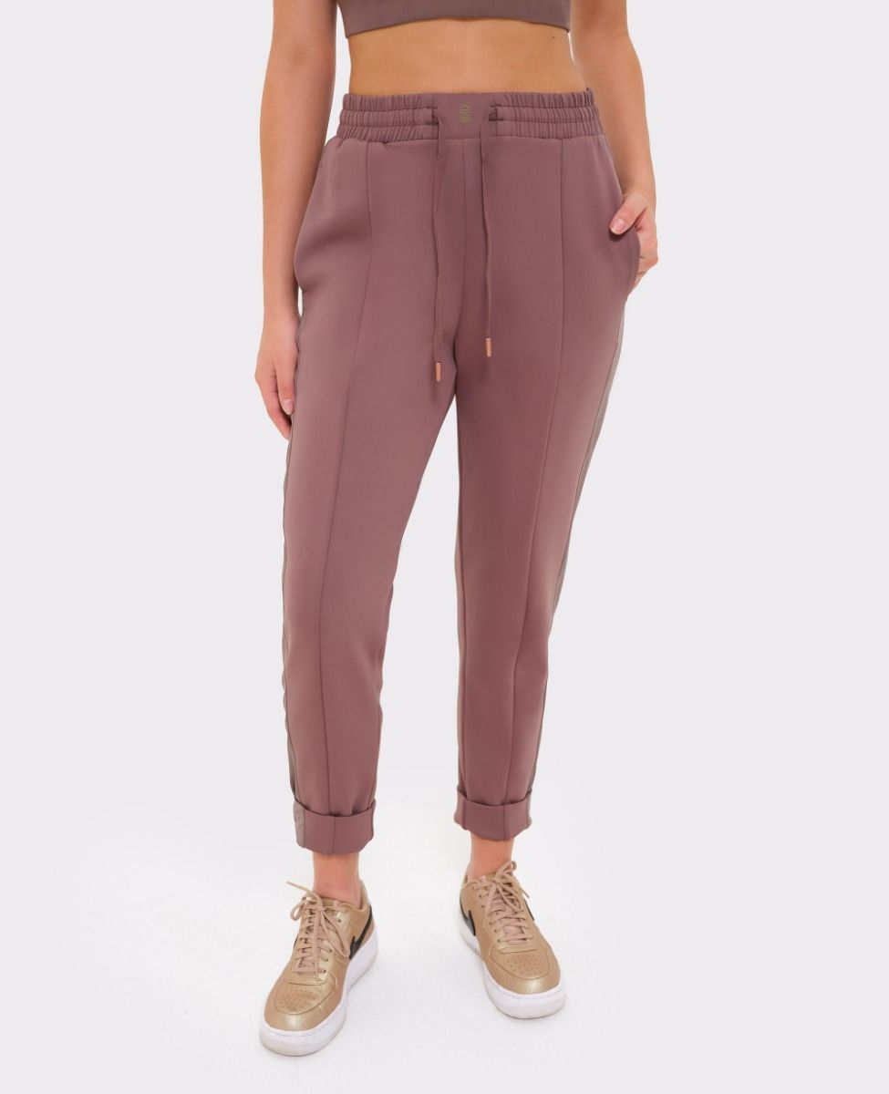 Daring Joggers Light Brown