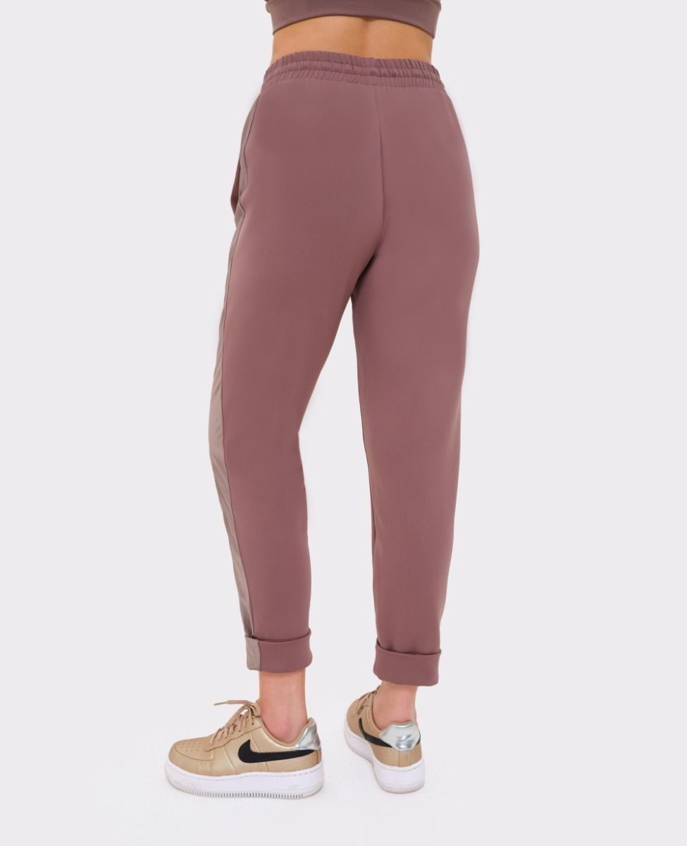 main product photo Daring Joggers Light Brown