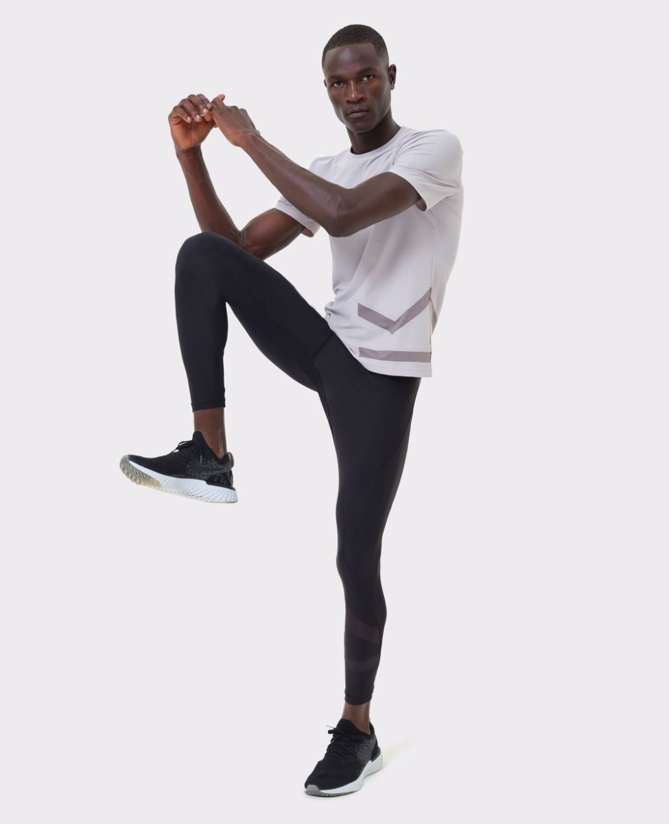 main product photo Essential Tights Black