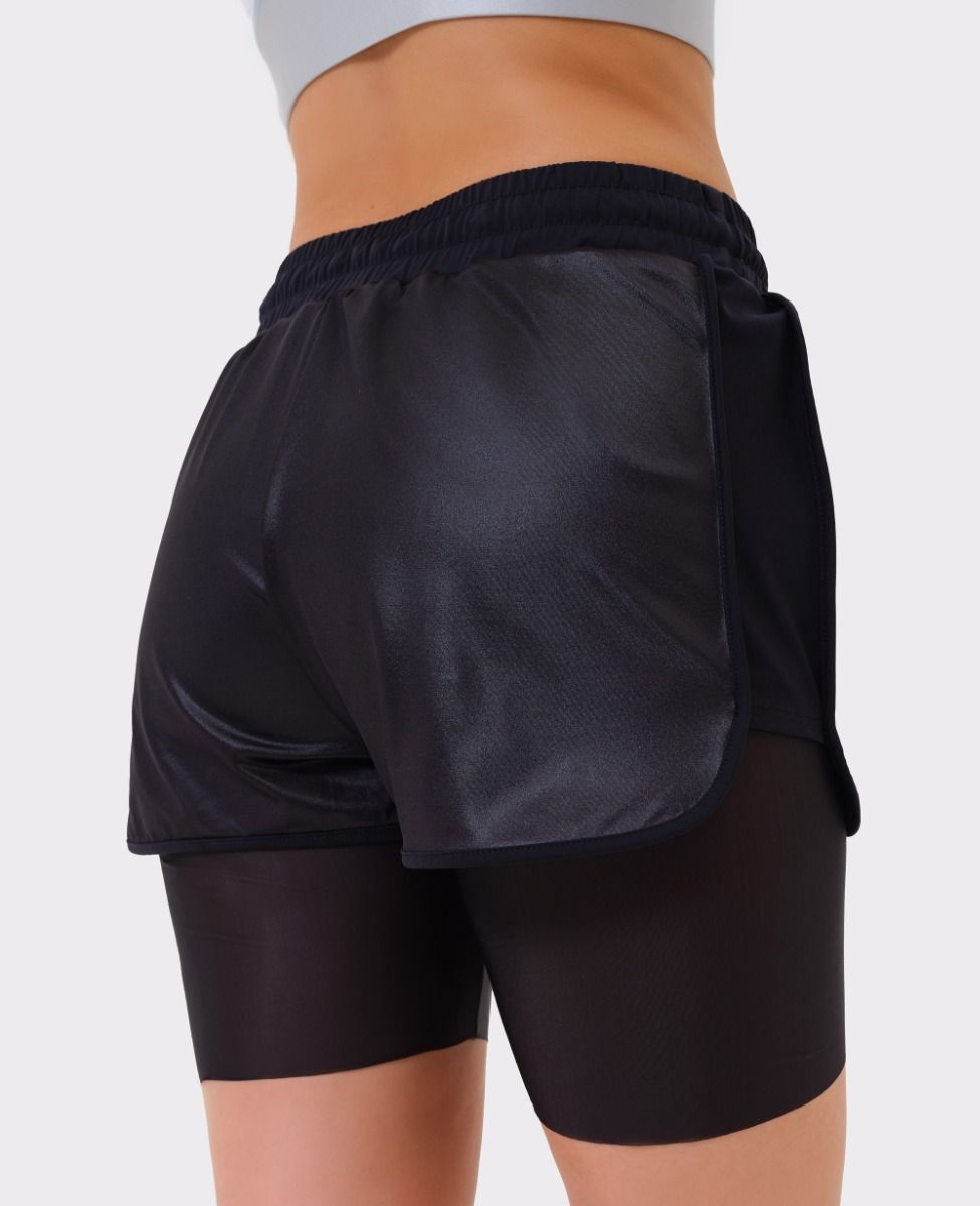 main product photo Daring Shorts Nero