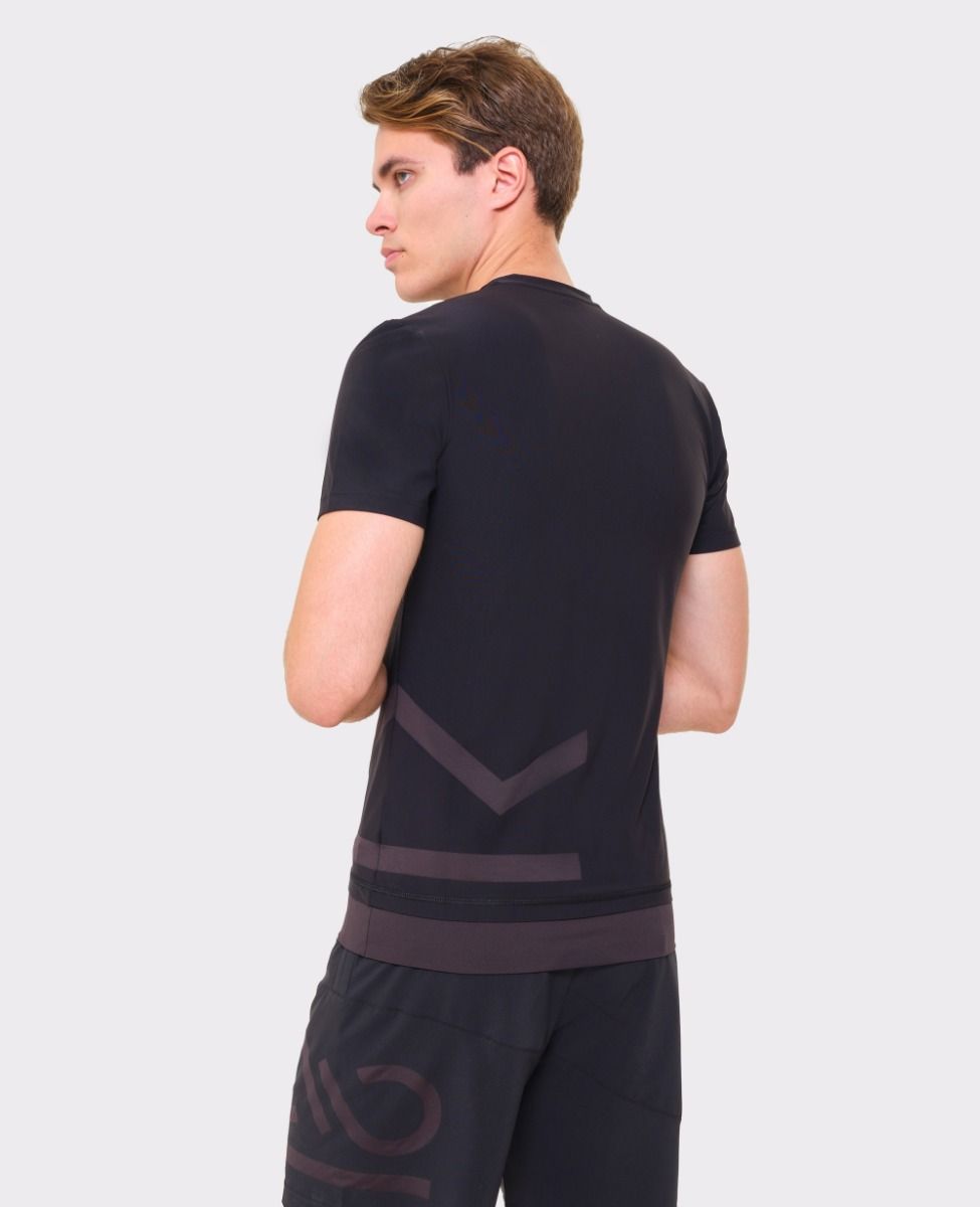 main product photo Essential Training T-shirt Black
