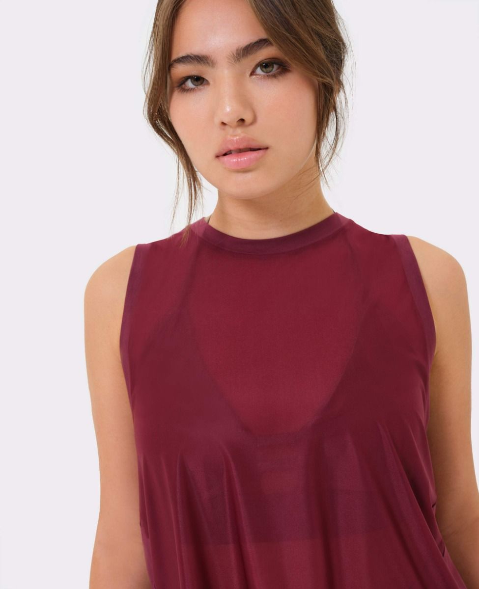 main product photo Daring Top Bordeaux