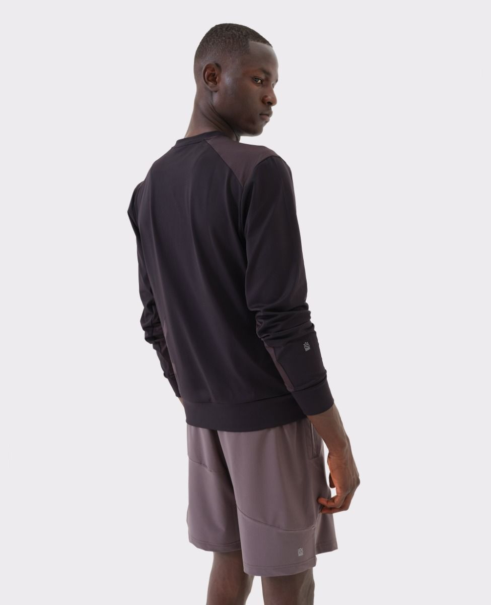 main product photo Essential Sweater Black