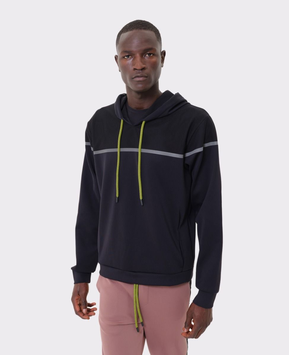 Daring Sweater Black