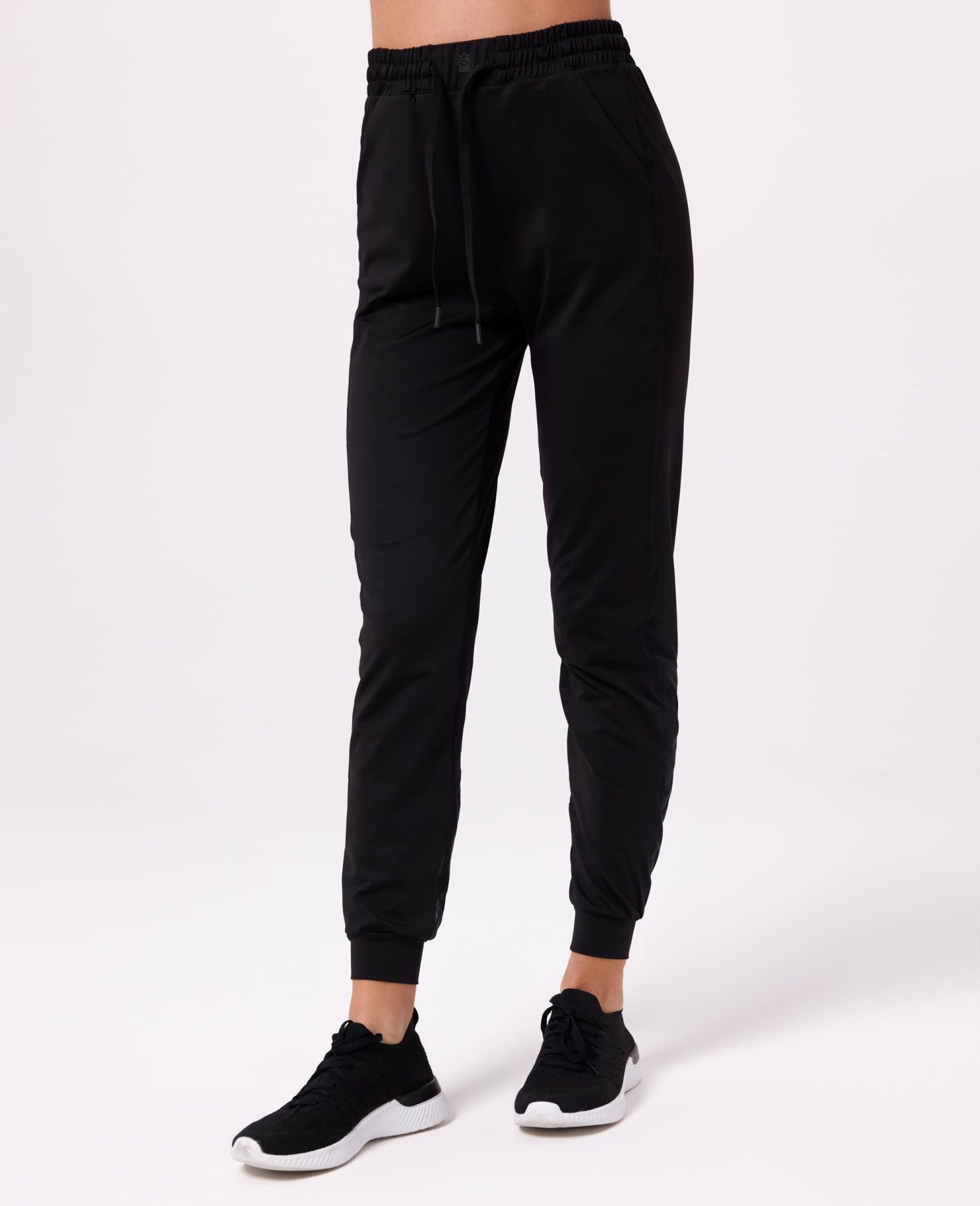 Essential Joggers Black